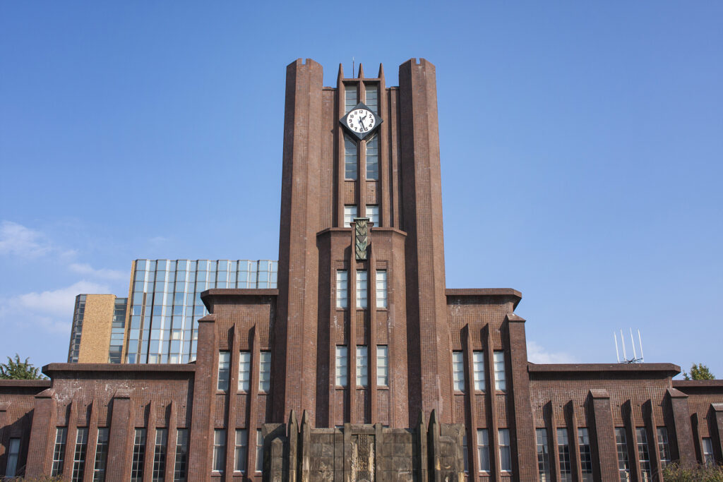 東大の入学式の日程は毎年4月12日