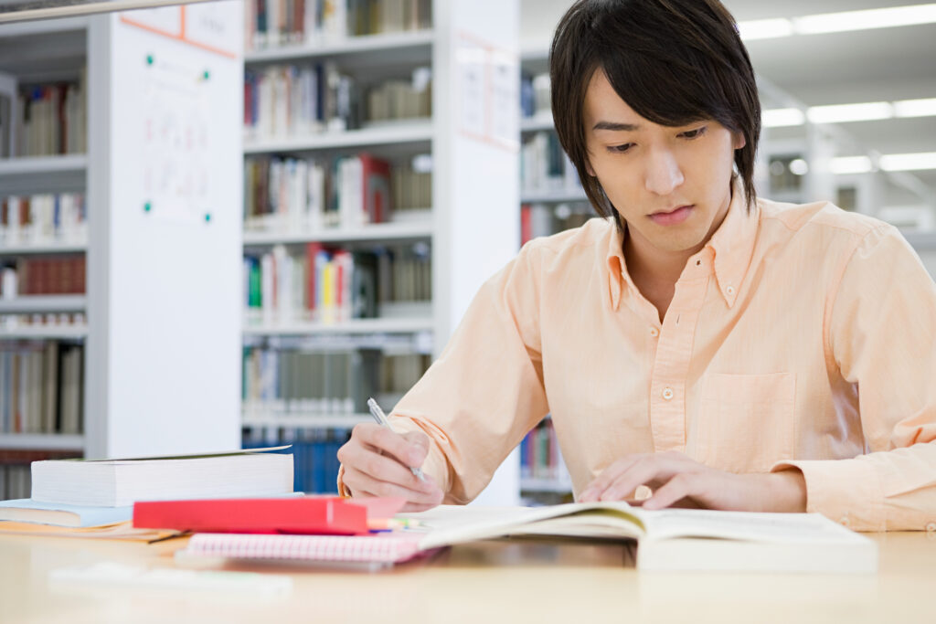 お金のない浪人生が予備校に通う方法